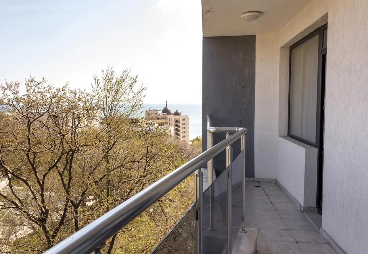 Apartment Bright 1-Bedroom Flat With Balcony In Golden Sands By Flat Mаnager